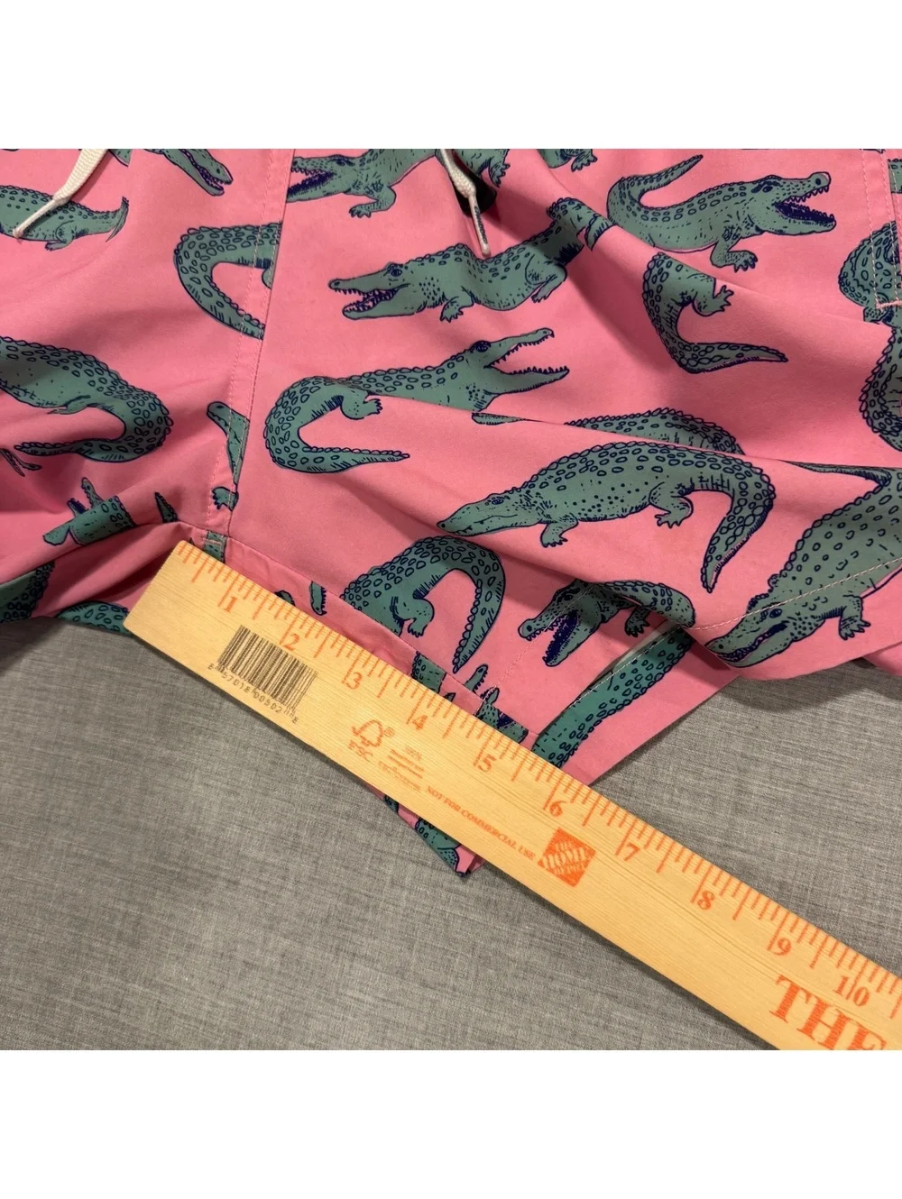 Chubbies pink alligator print swim trunks